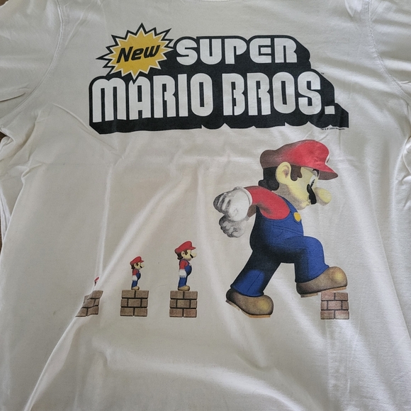 Super Mario bros tee - Picture 2 of 3
